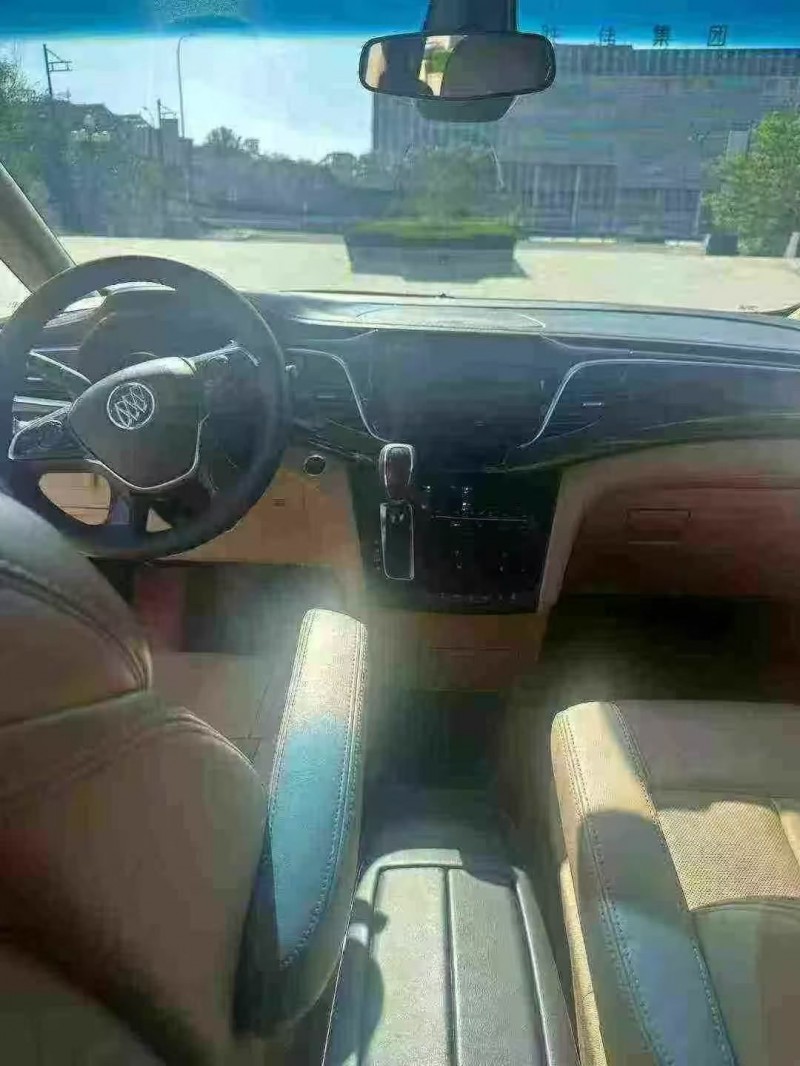 潍坊17年别克GL86