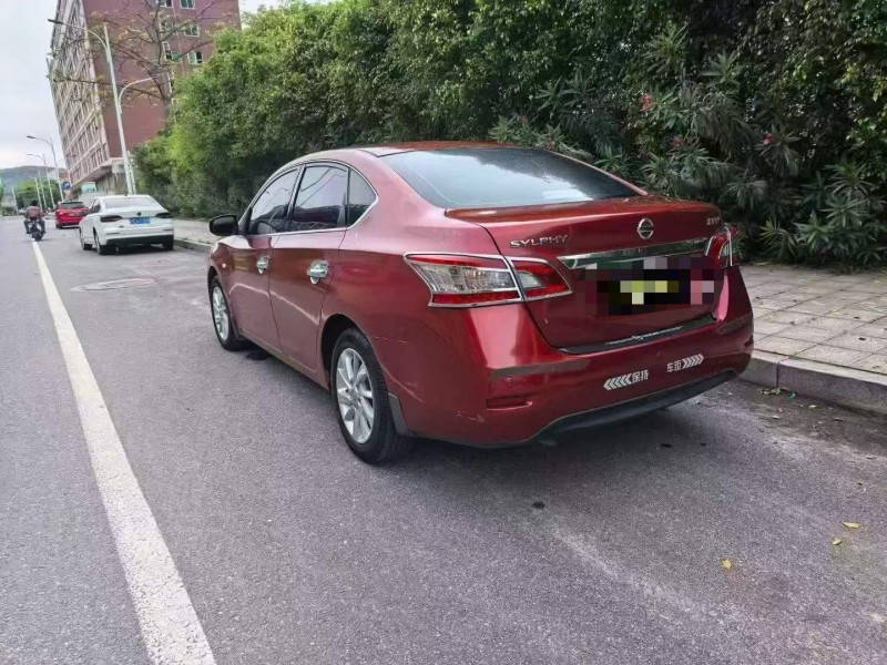 漳州13年日产轩逸6