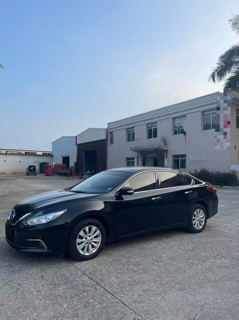 漳州17年日产天籁3