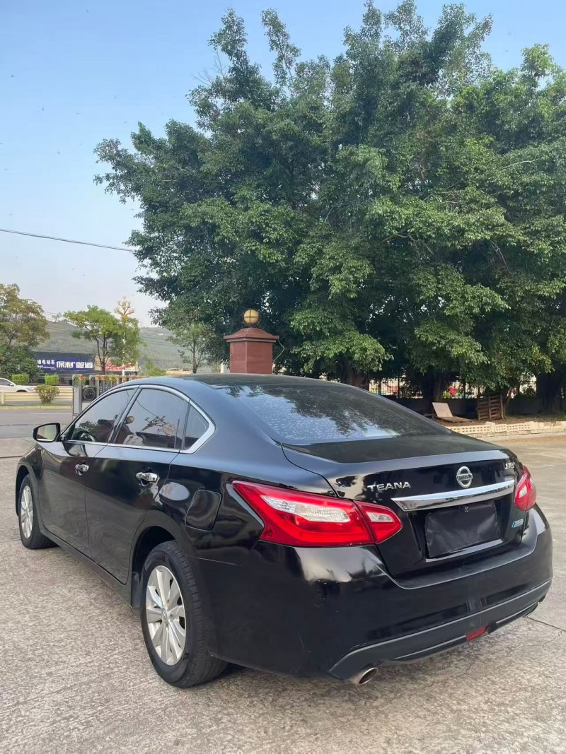 漳州17年日产天籁8