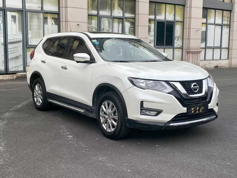 漳州18年日产奇骏2