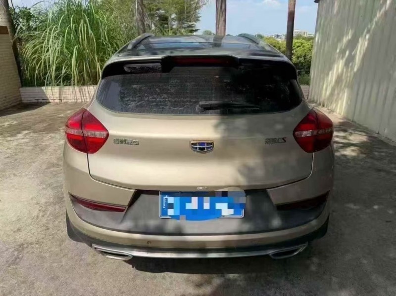 珠海18年吉利帝豪7