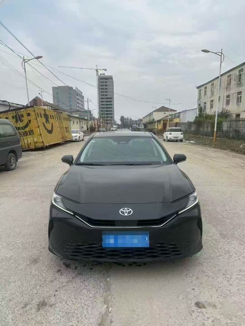 潍坊25年丰田凯美瑞1