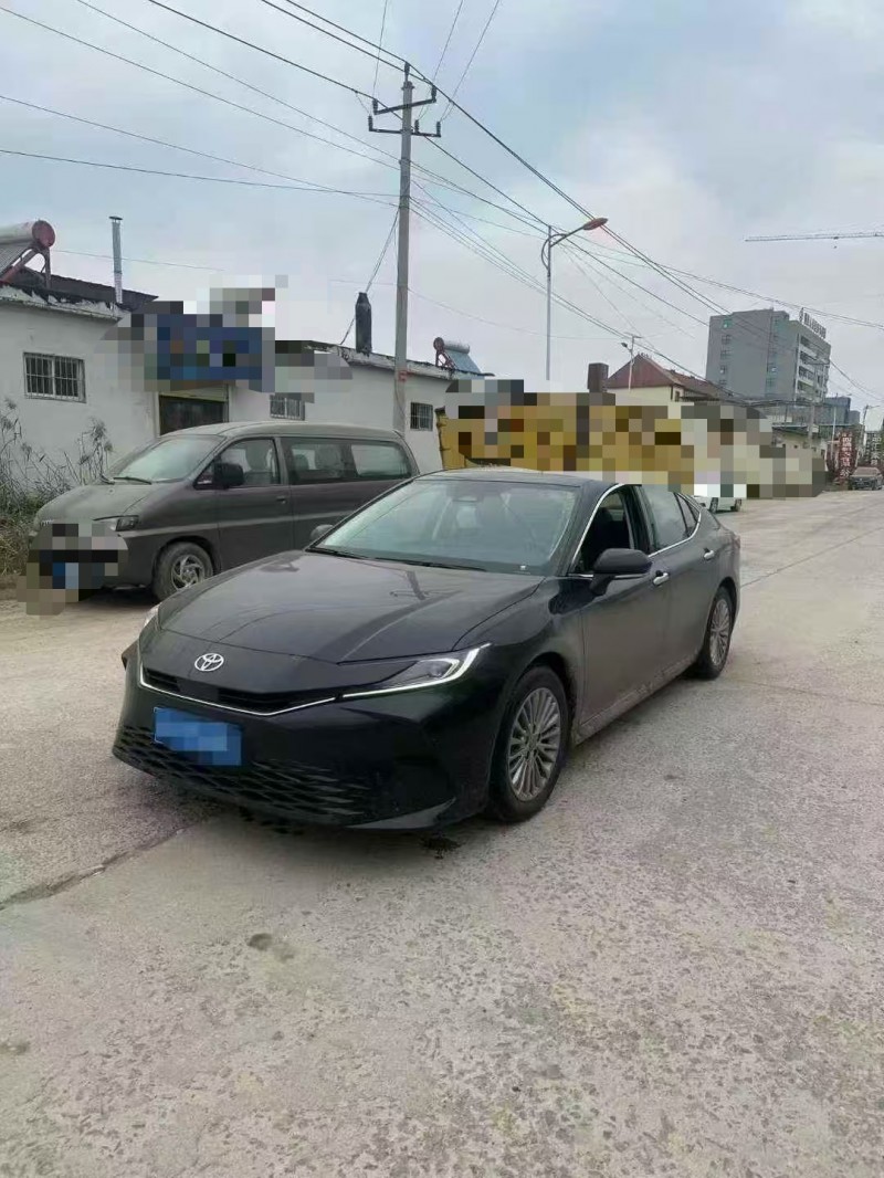 潍坊25年丰田凯美瑞3