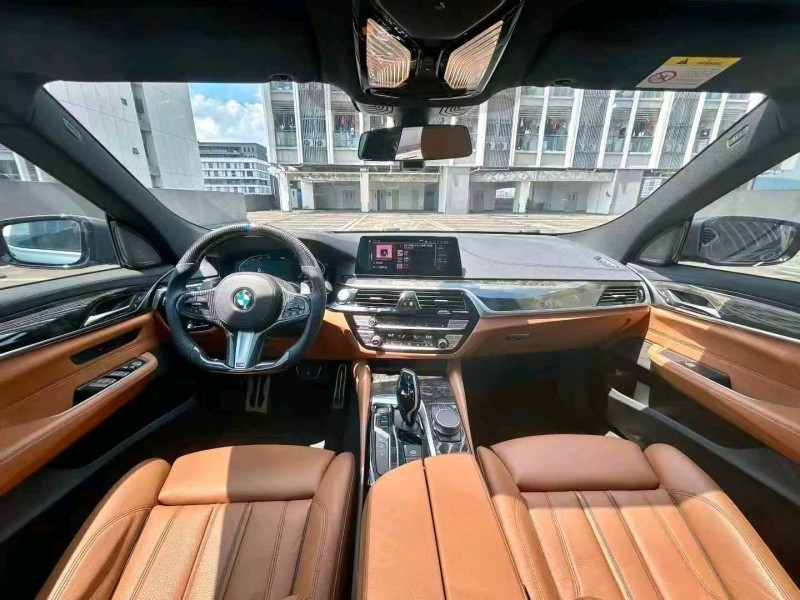 广州20年宝马6系4