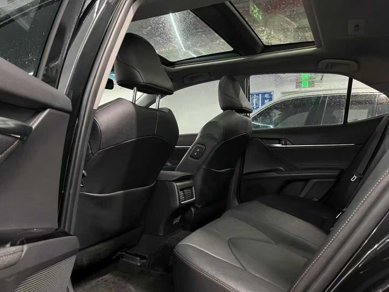 深圳23年丰田凯美瑞6