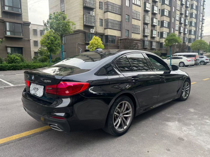 徐州20年宝马5系8