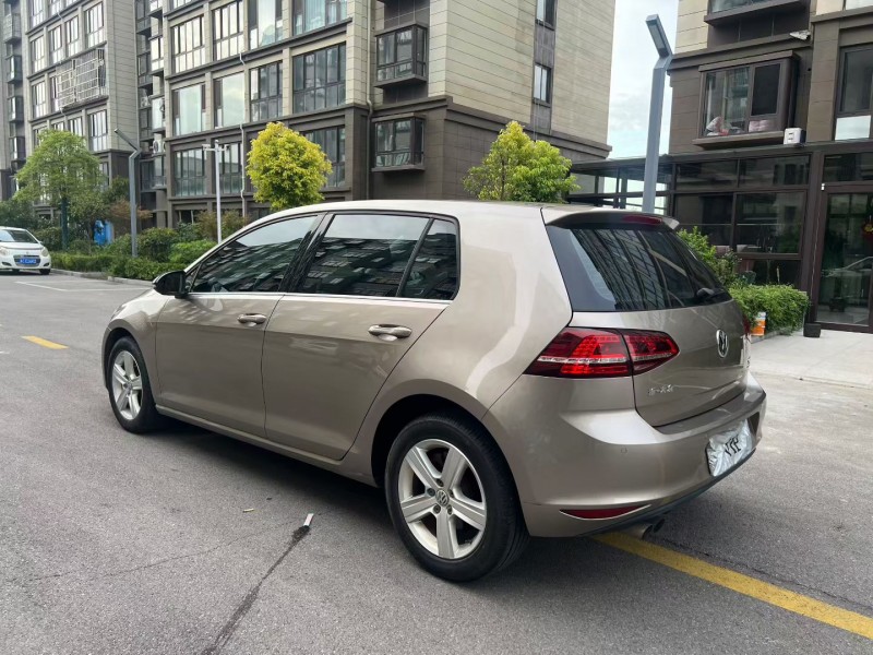 徐州17年大众高尔夫8