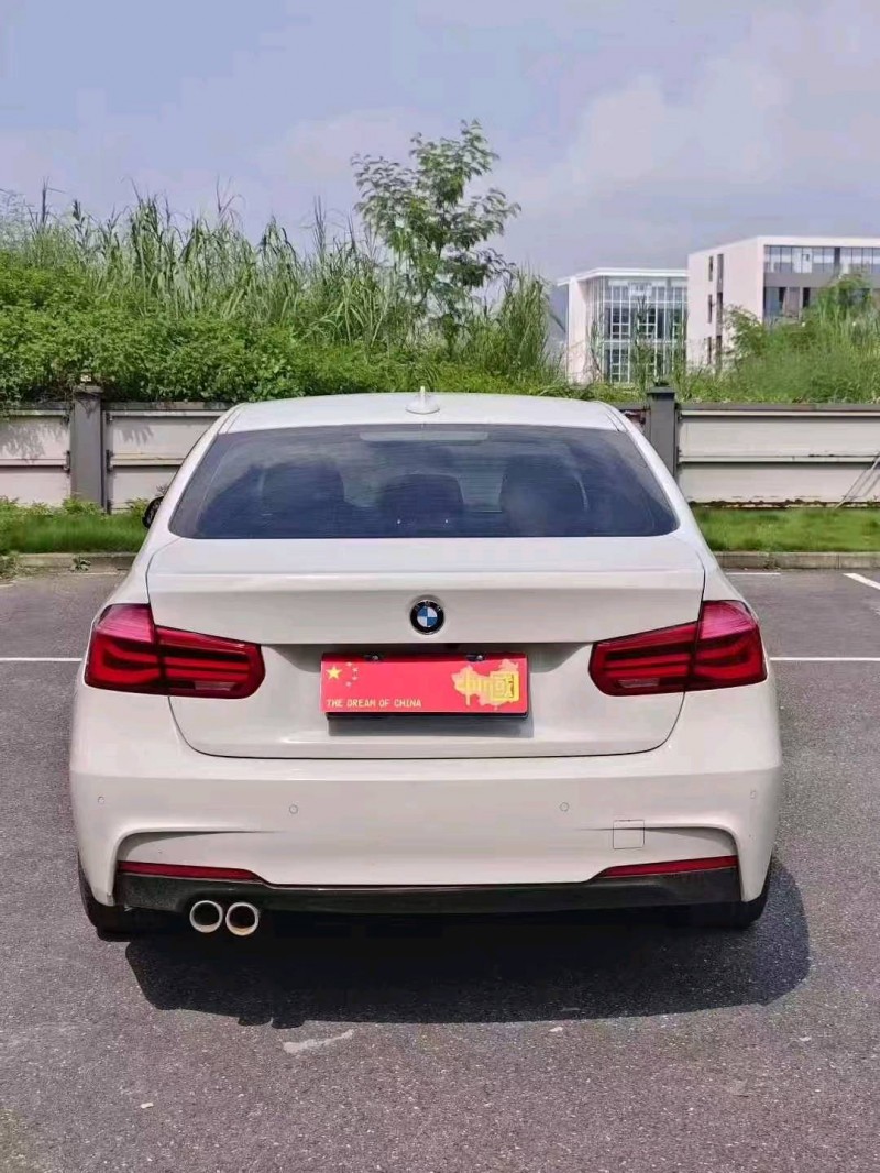 广州17年宝马3系9