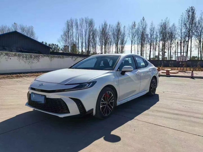 菏泽25年丰田凯美瑞3