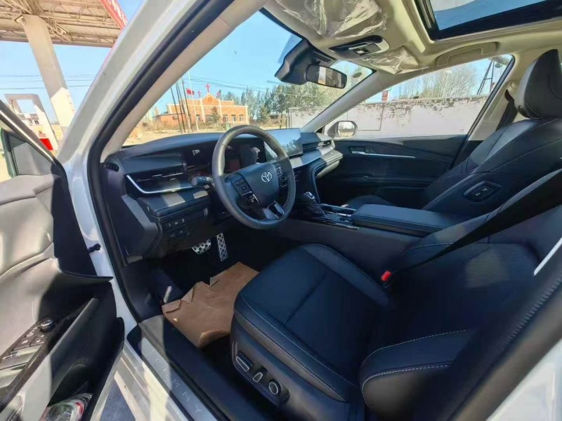 菏泽25年丰田凯美瑞6