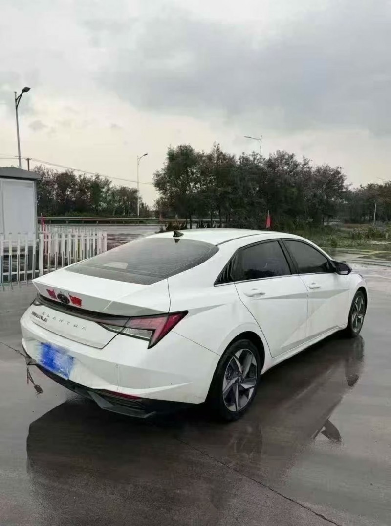 青岛22年现代伊兰特6