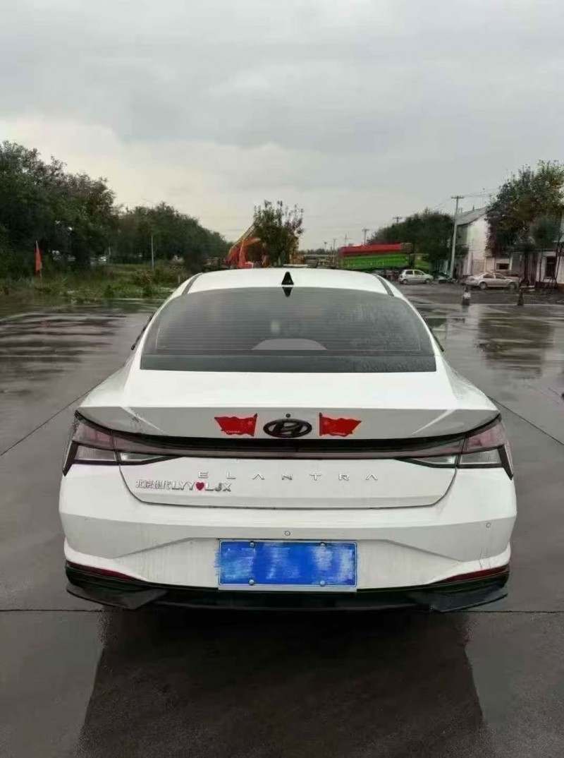 青岛22年现代伊兰特8