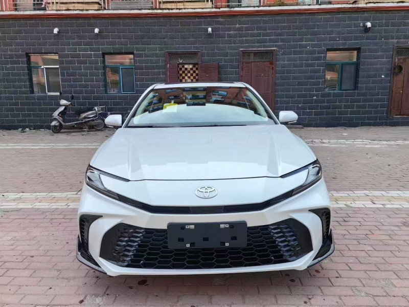 济宁25年丰田凯美瑞1