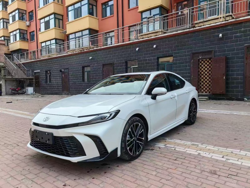 济宁25年丰田凯美瑞3