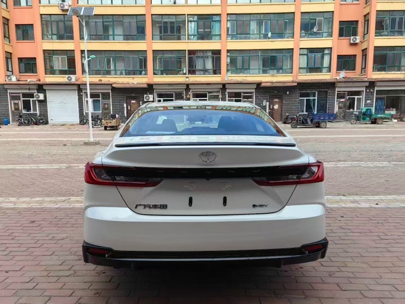 济宁25年丰田凯美瑞9