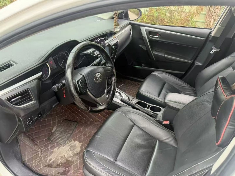 中山15年丰田卡罗拉5