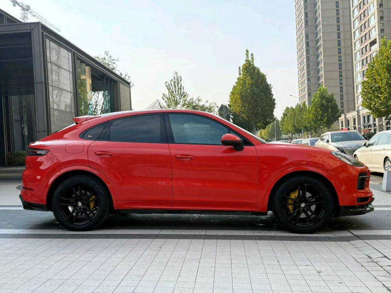 徐州19年保时捷卡宴8