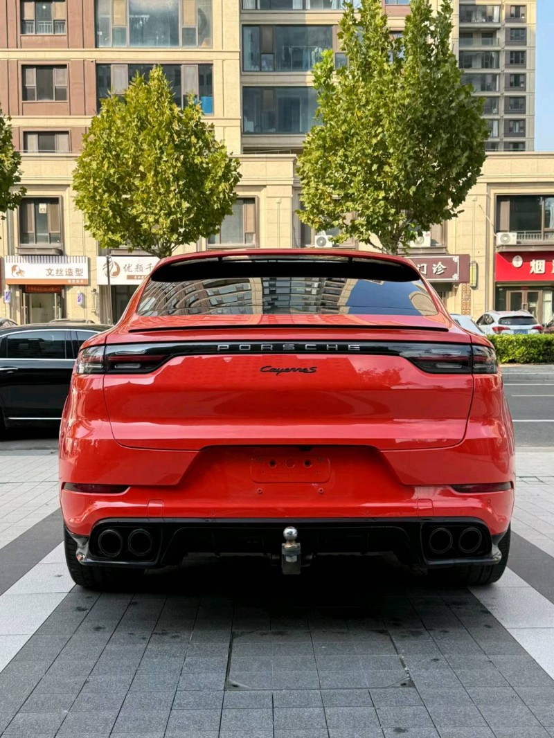 徐州19年保时捷卡宴9