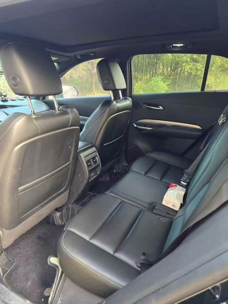 徐州20年凯迪拉克XT44