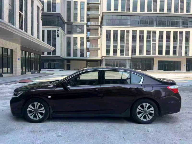 广州15年本田雅阁4