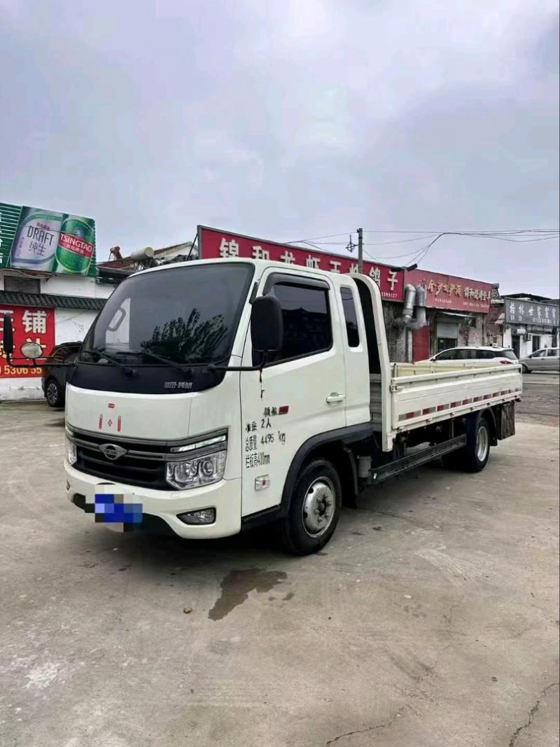 济宁23年福田领航5