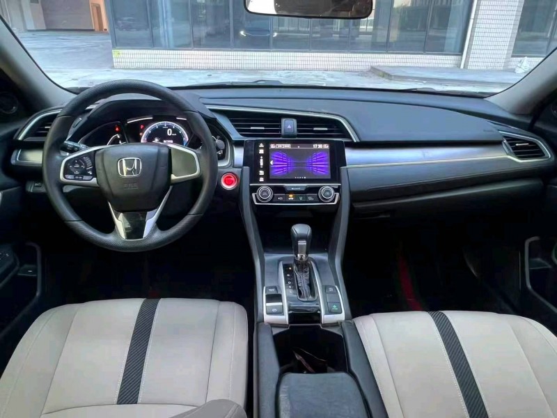 广州19年本田思域8