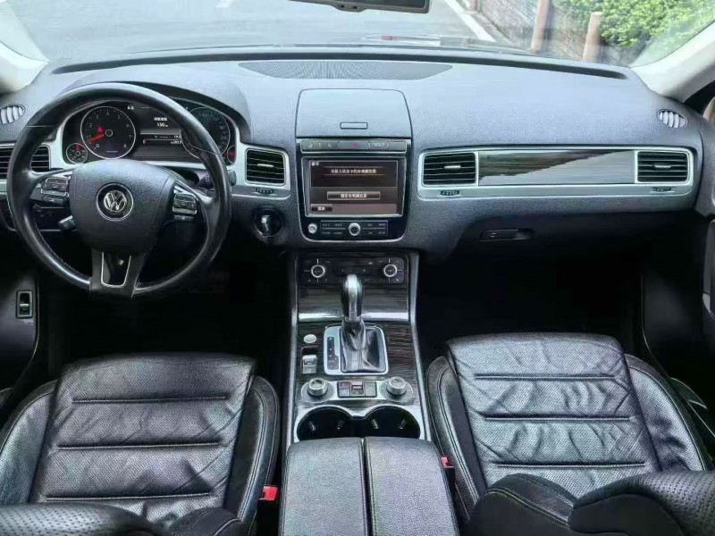 绍兴16年大众途锐4