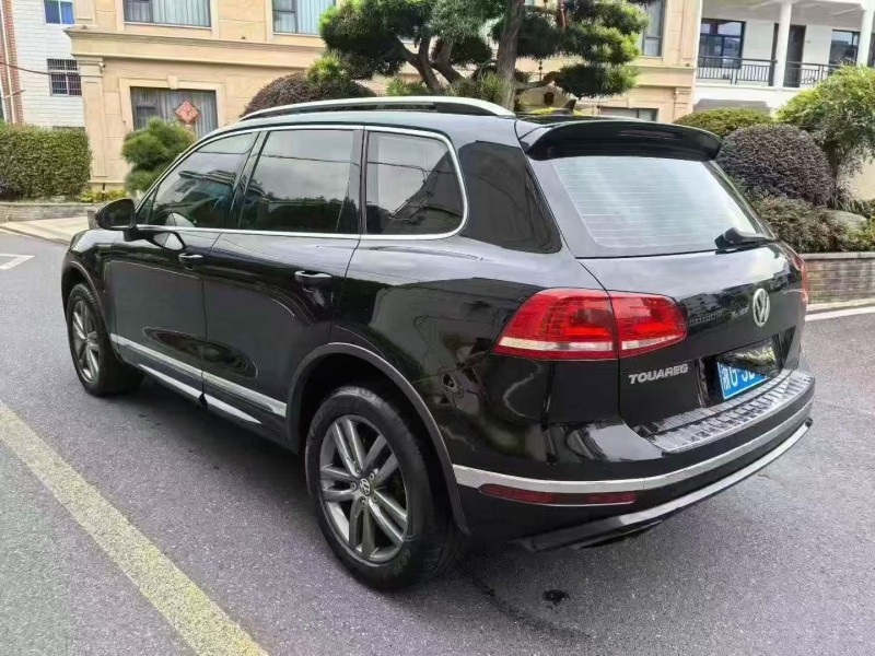 绍兴16年大众途锐8