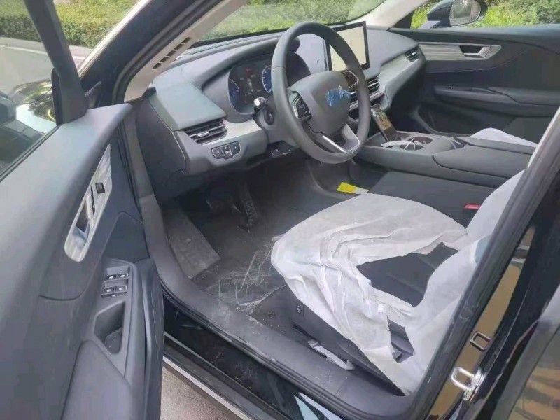 青岛25年红旗E-QM59