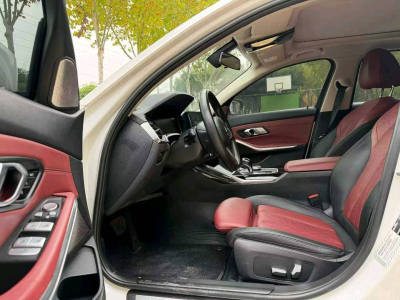 郑州22年宝马3系7