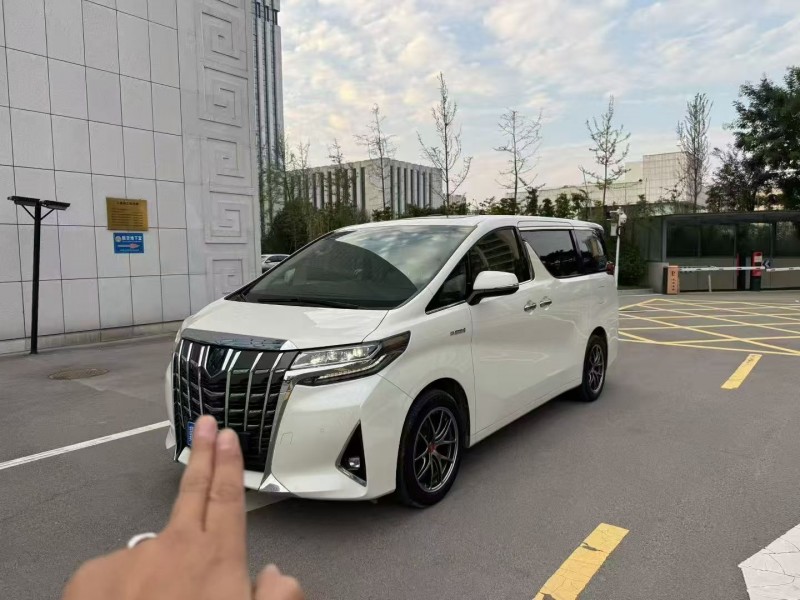 济宁19年丰田埃尔法2