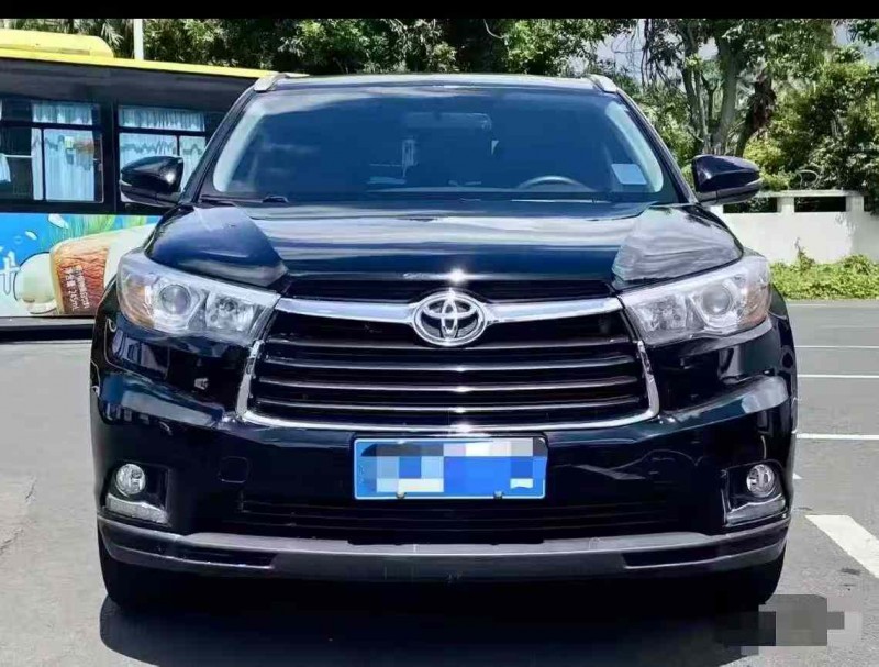 郑州17年丰田汉兰达1