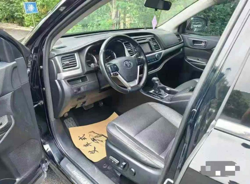 郑州17年丰田汉兰达2