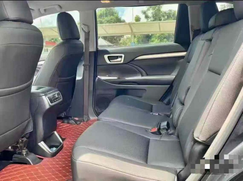 郑州17年丰田汉兰达4