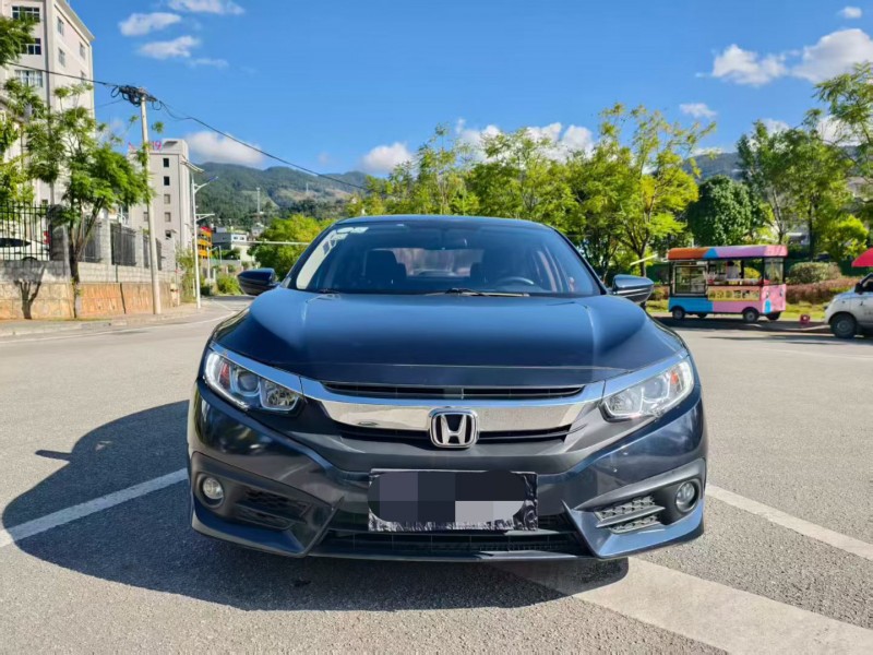 临沧18年本田思域1