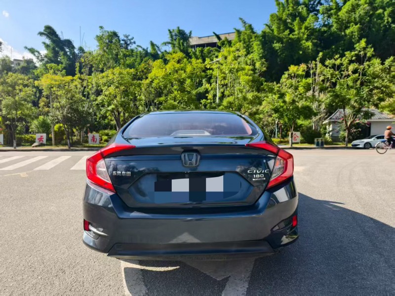 临沧18年本田思域9