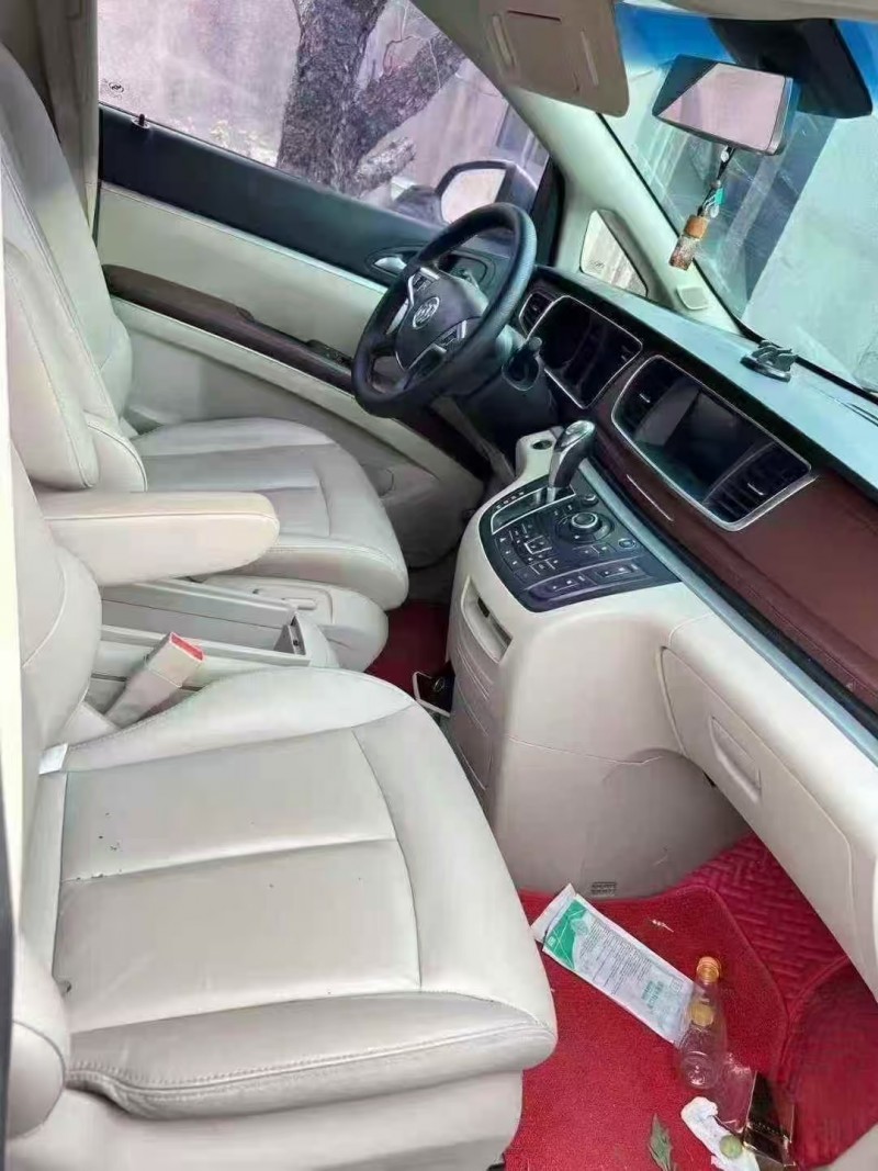 济南20年别克GL84