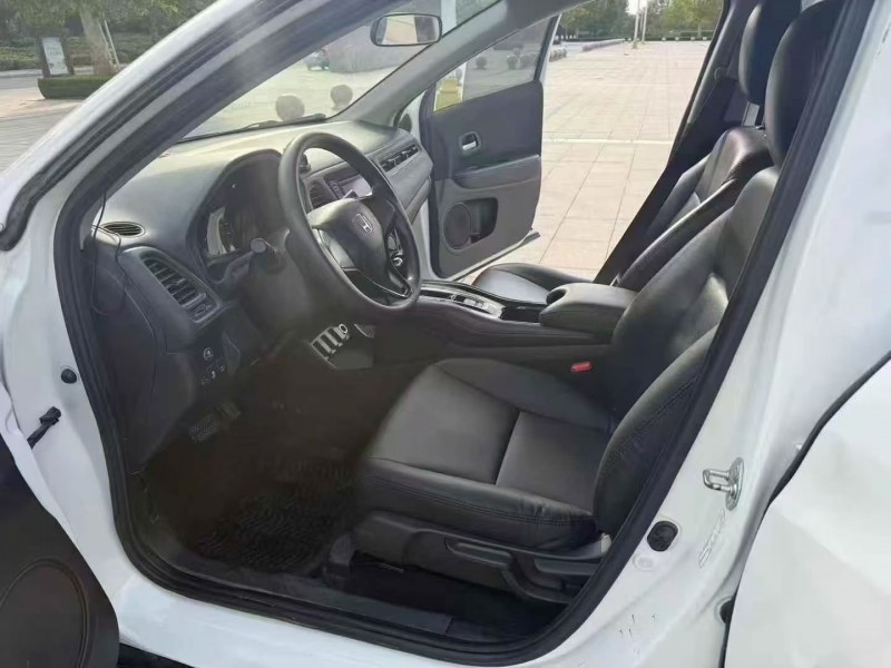 潍坊21年本田缤智5