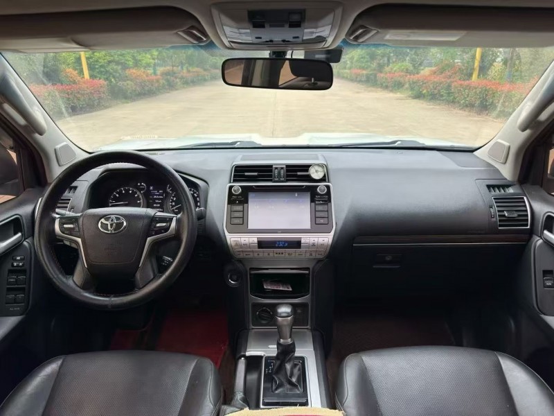 徐州19年丰田普拉多6