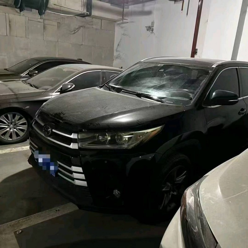 重庆20年丰田汉兰达3