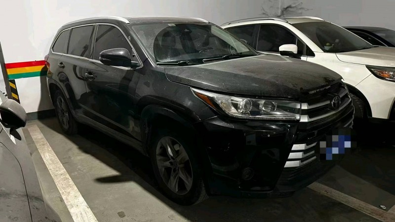 重庆20年丰田汉兰达4