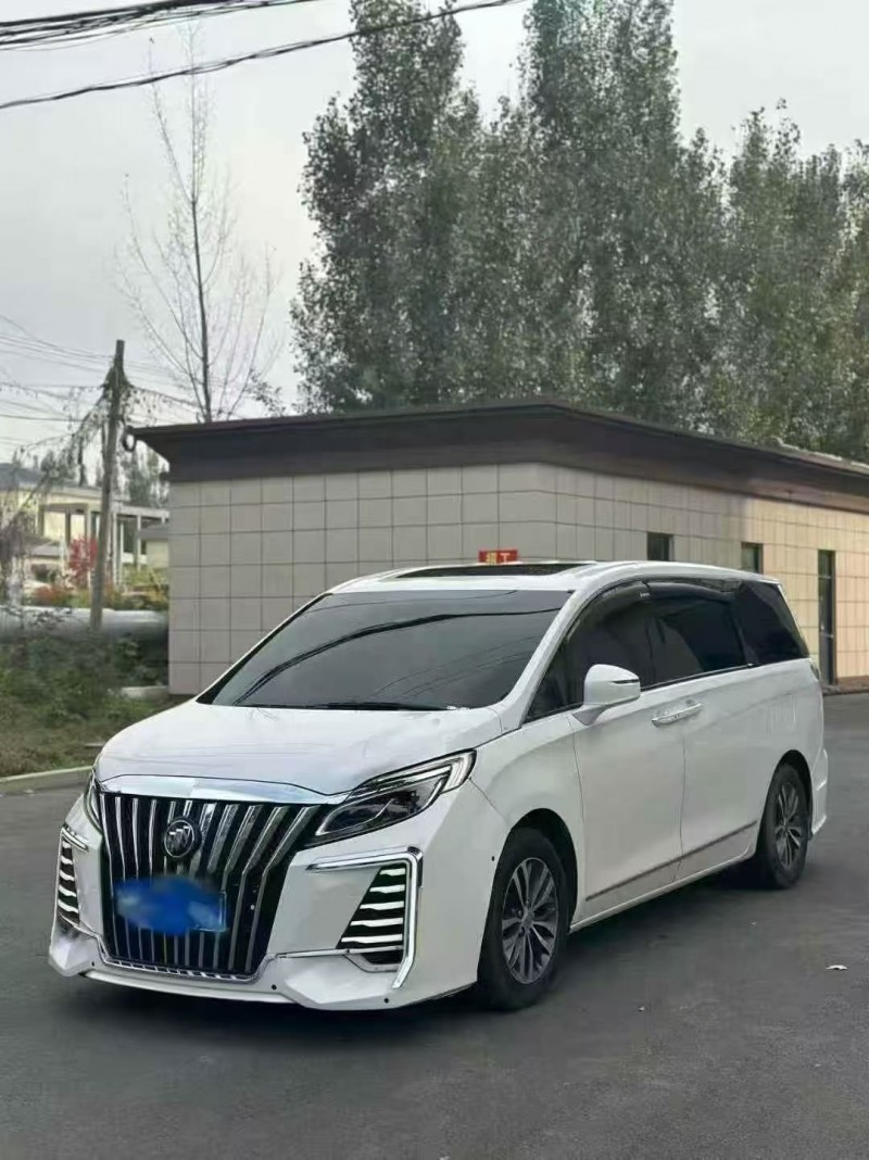 东营17年别克GL83