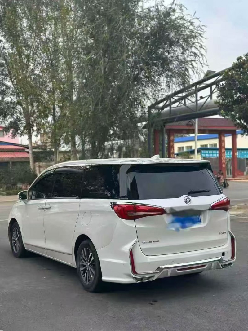 东营17年别克GL89