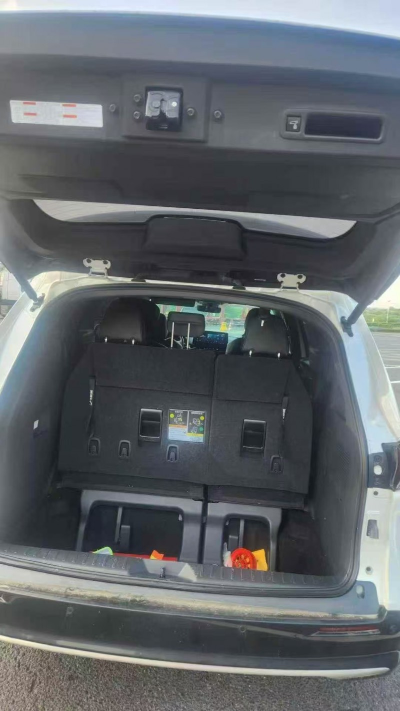 长沙24年丰田塞纳7