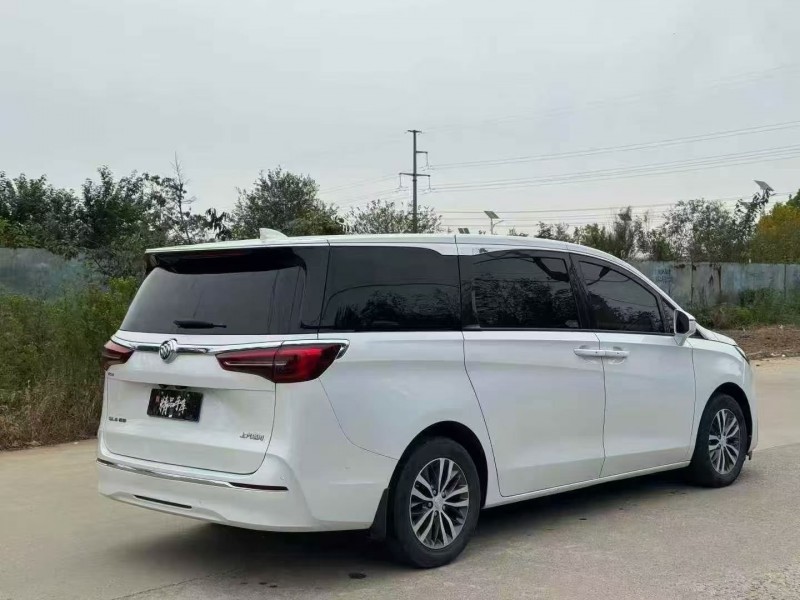 青岛21年别克GL87