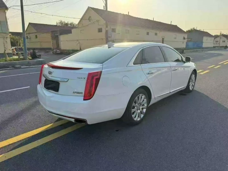 临沂17年凯迪拉克XTS6