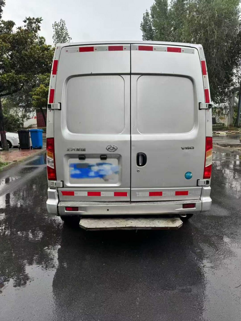 济南21年大通V808