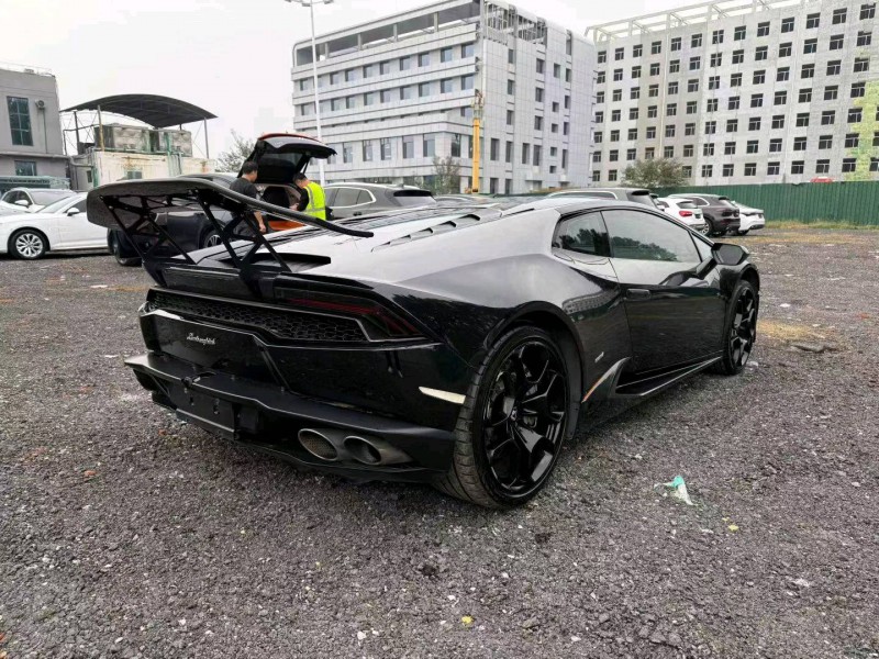 焦作16年兰博基尼Gallardo3