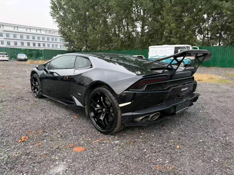 焦作16年兰博基尼Gallardo5